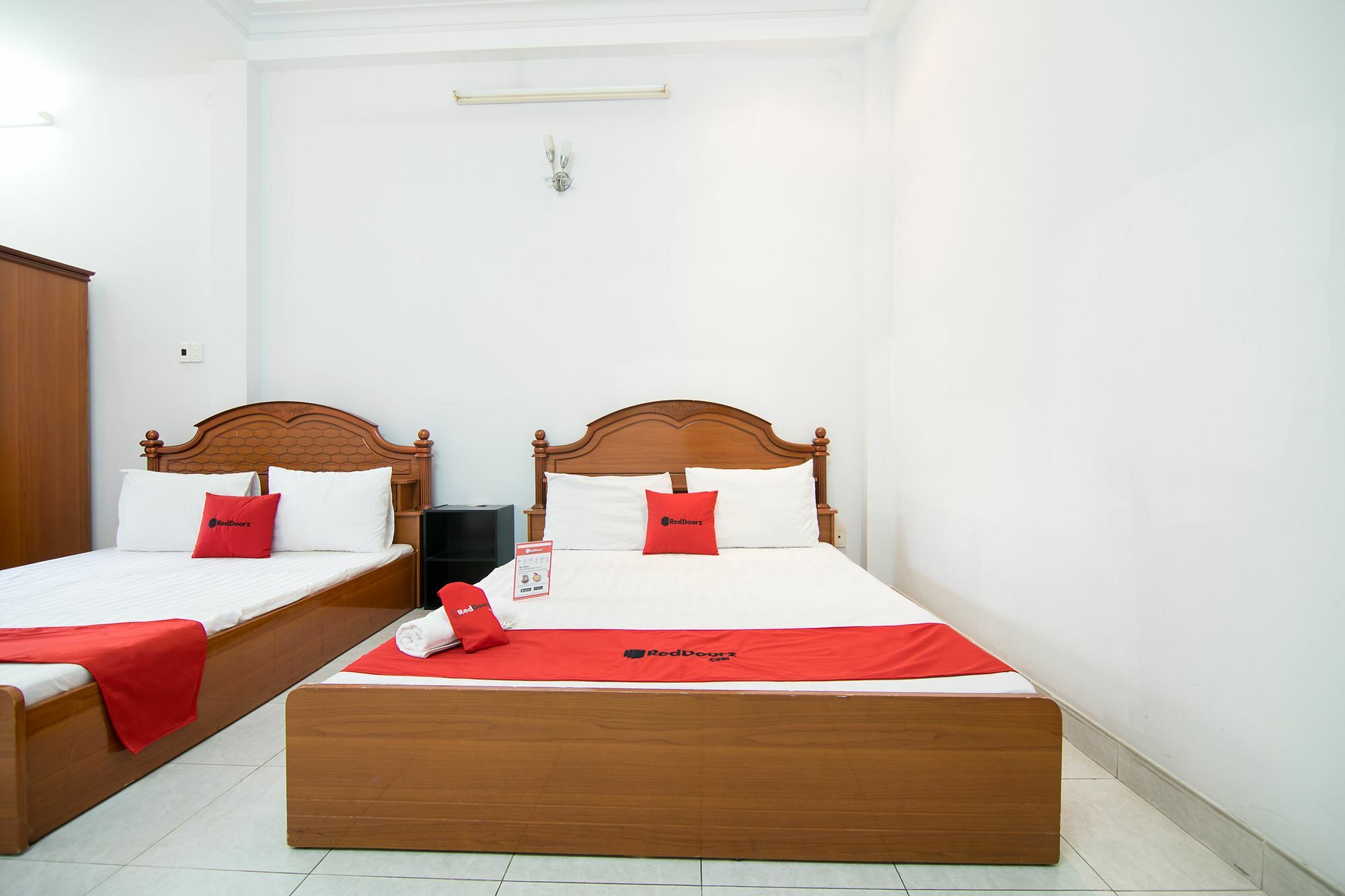 Hotel Reddoorz Near Pico Plaza Cong Hoa Thành Pho Ho Chí Minh Esterno foto