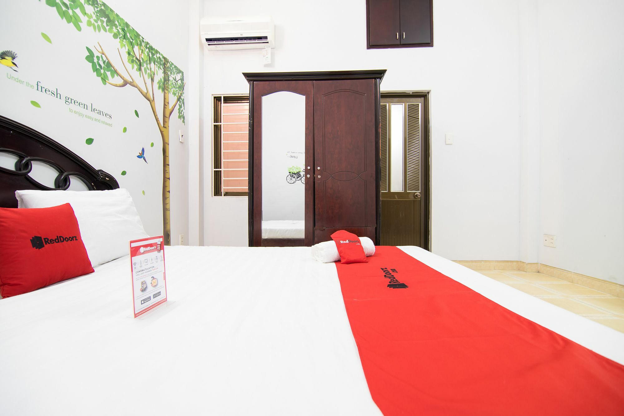 Hotel Reddoorz Near Pico Plaza Cong Hoa Thành Pho Ho Chí Minh Esterno foto